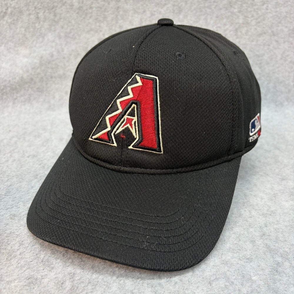 OC Sports MLB‎ Arizona Diamondbacks OSFM Black Embroidered Baseball Hat
